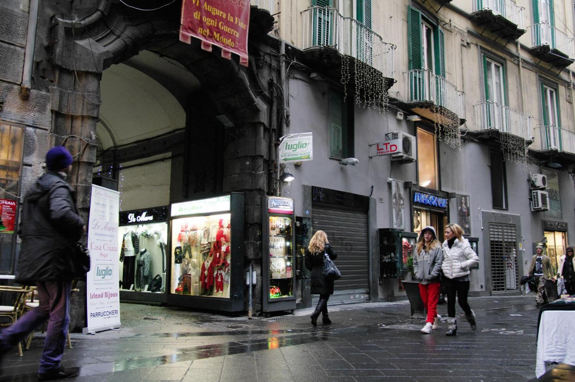 B&B Napoli Plebiscito Buitenkant foto